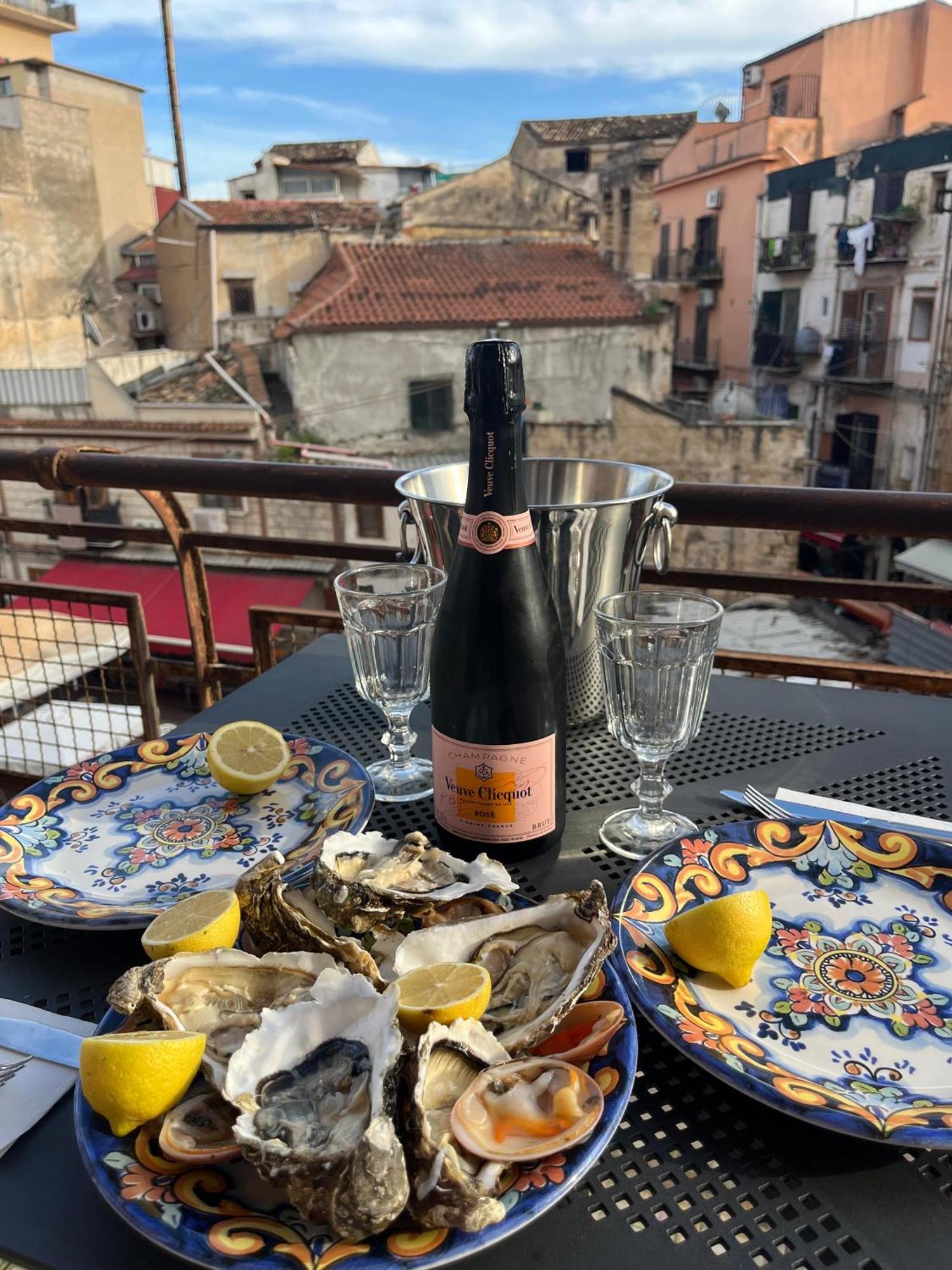 Bella Vita Palermo Bagian luar foto